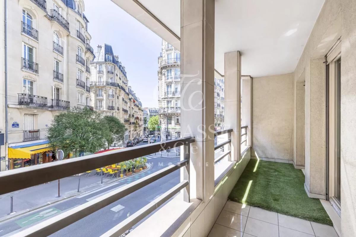 Vente Appartement à Paris Butte-Montmartre 18e arrondissement 2 pièces