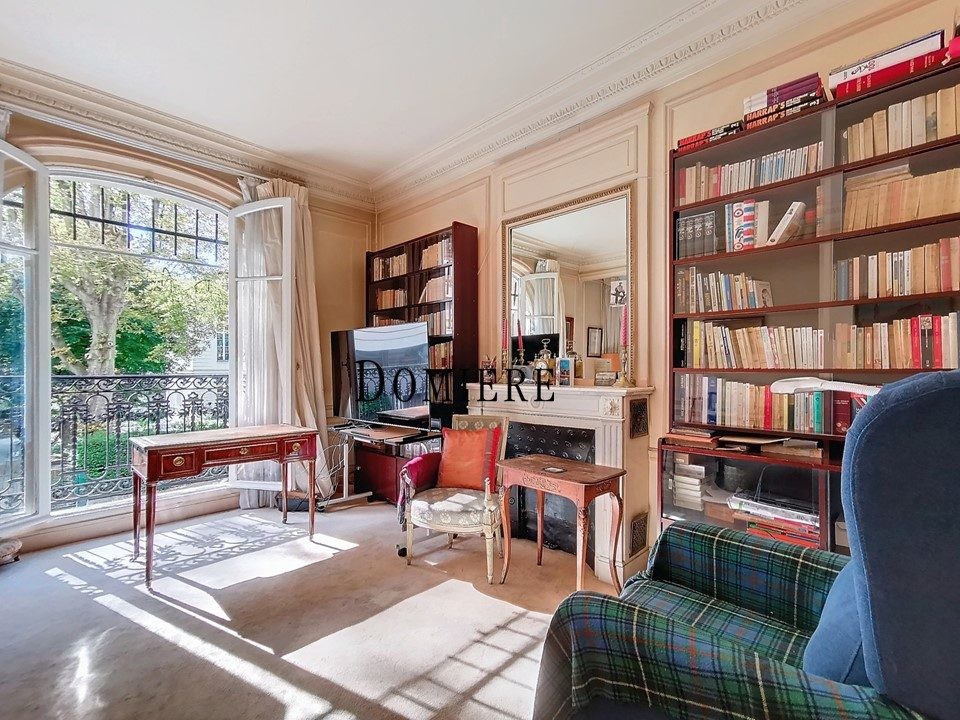 Vente Appartement à Paris Batignolles-Monceaux 17e arrondissement 5 pièces