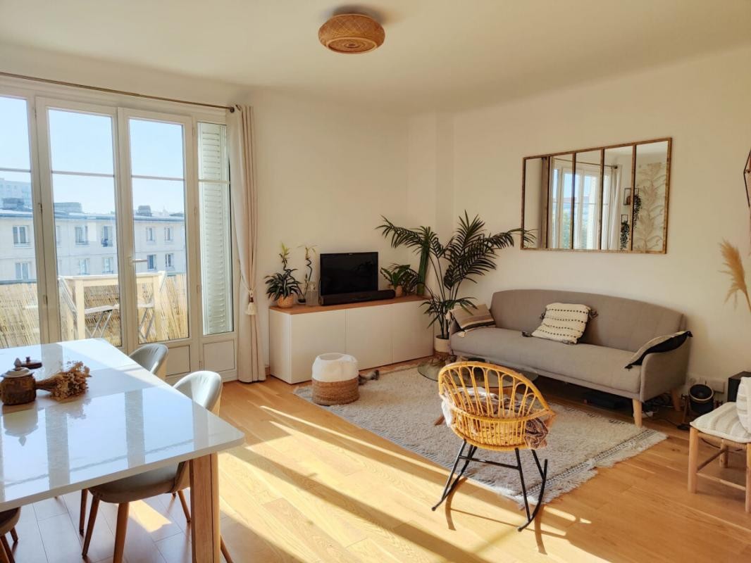 Vente Appartement à Paris Ménilmontant 20e arrondissement 3 pièces