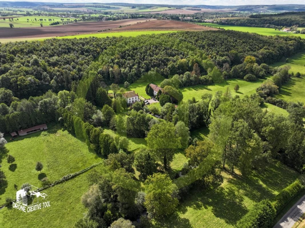 Vente Maison à Lacroix-sur-Meuse 8 pièces