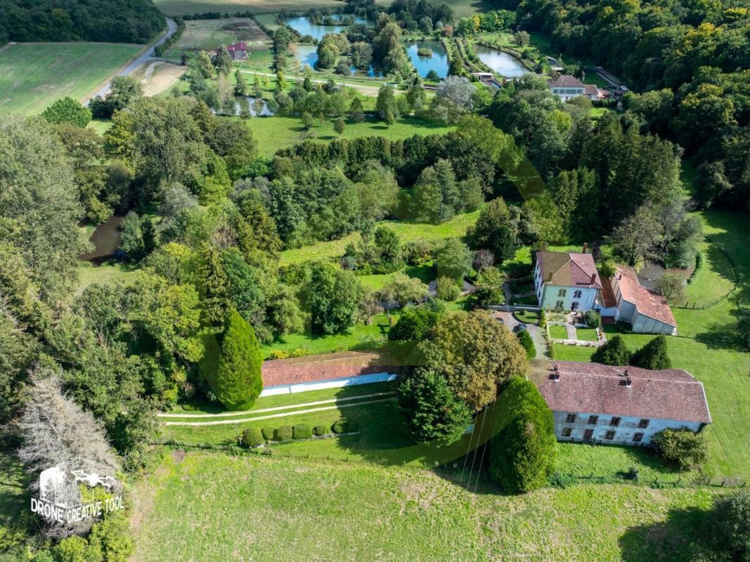 Vente Maison à Lacroix-sur-Meuse 8 pièces