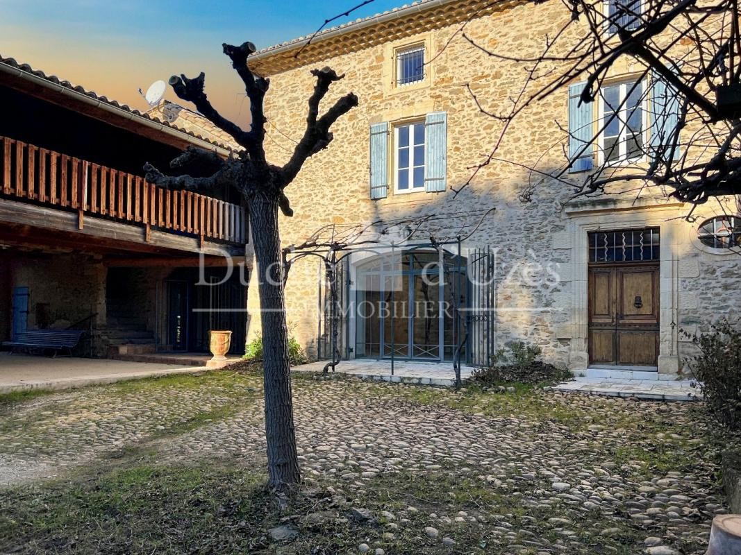 Vente Maison à Laudun-l'Ardoise 9 pièces