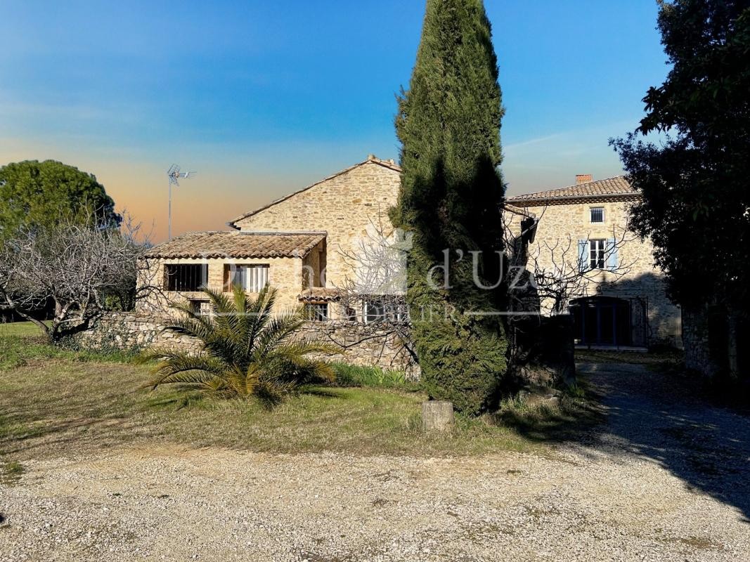 Vente Maison à Laudun-l'Ardoise 9 pièces