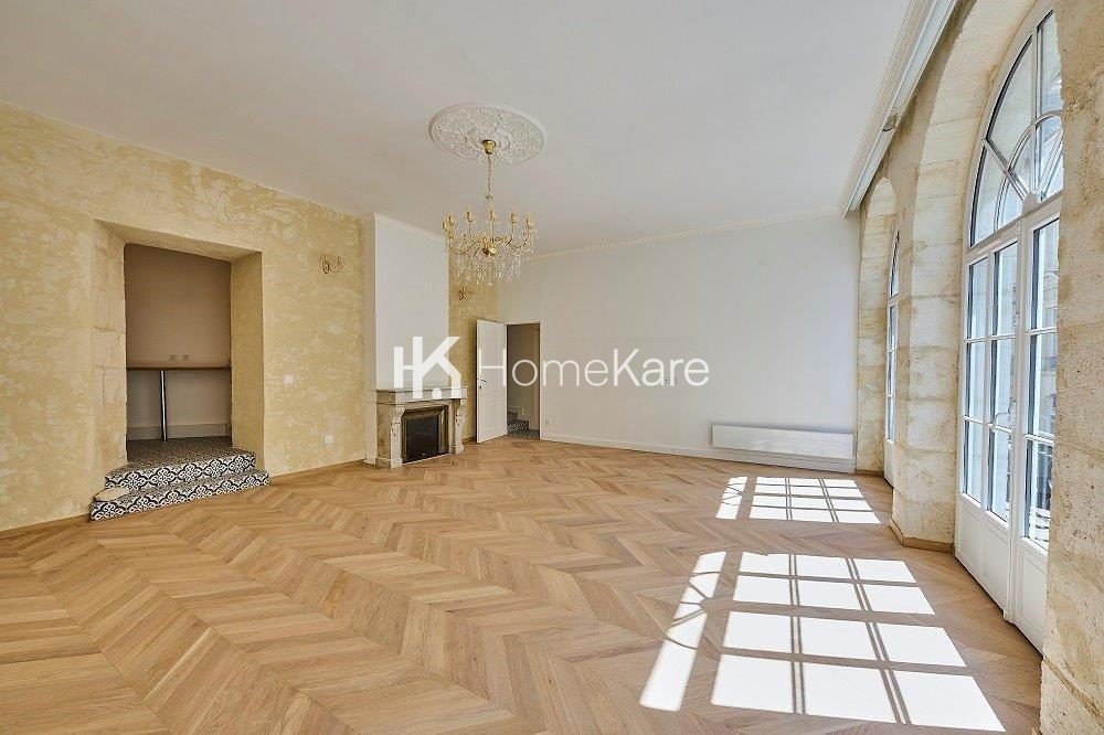 Location Appartement à Bordeaux 4 pièces