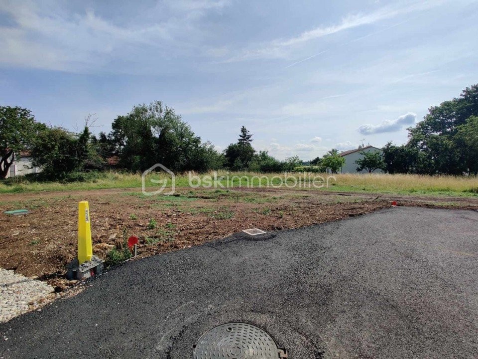 Vente Terrain à Vouneuil-sous-Biard 0 pièce