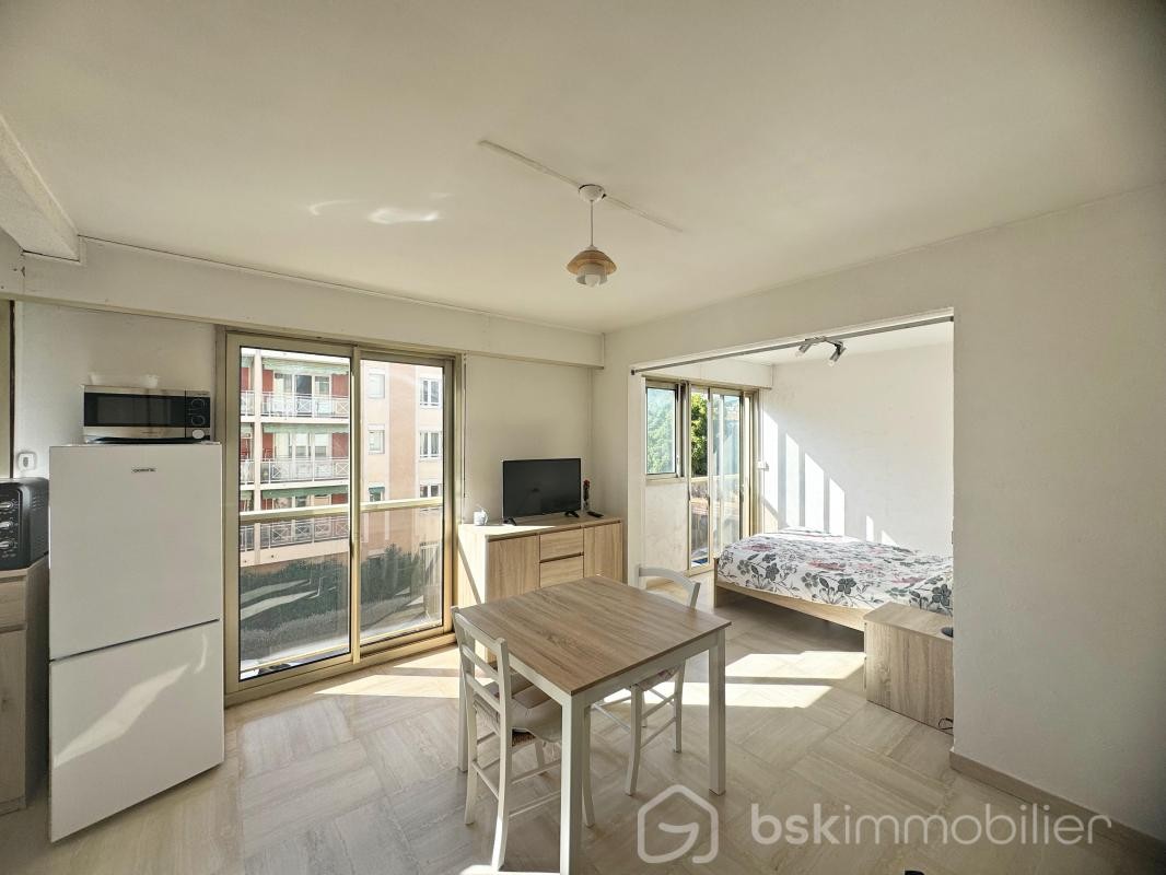 Vente Appartement à Hyères 1 pièce