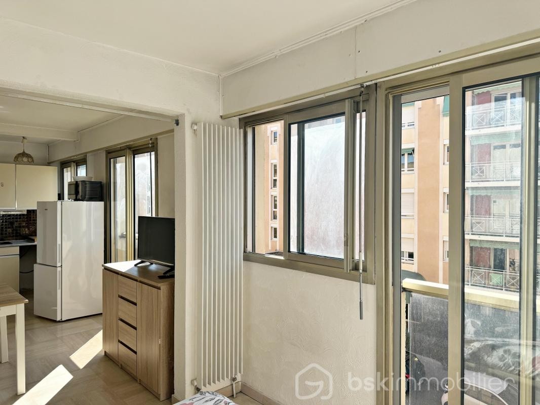 Vente Appartement à Hyères 1 pièce