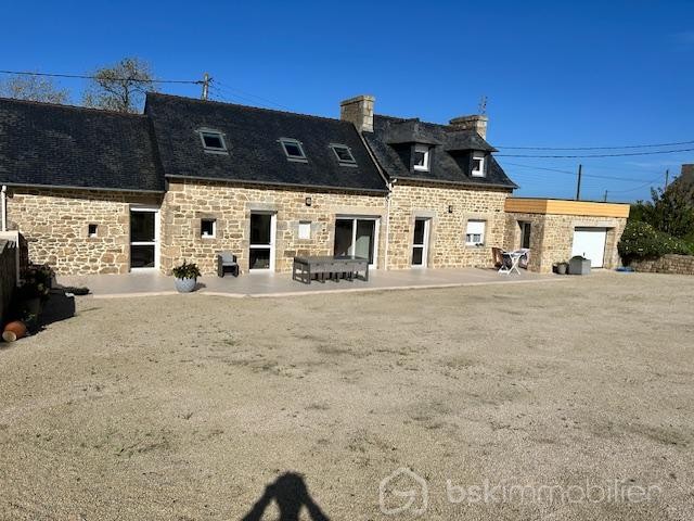 Vente Maison à Cléder 9 pièces