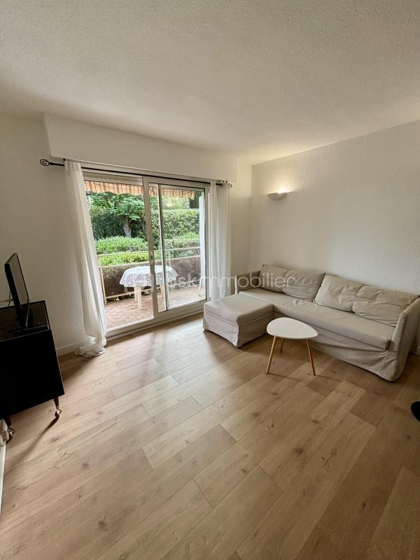 Location Appartement à Six-Fours-les-Plages 2 pièces