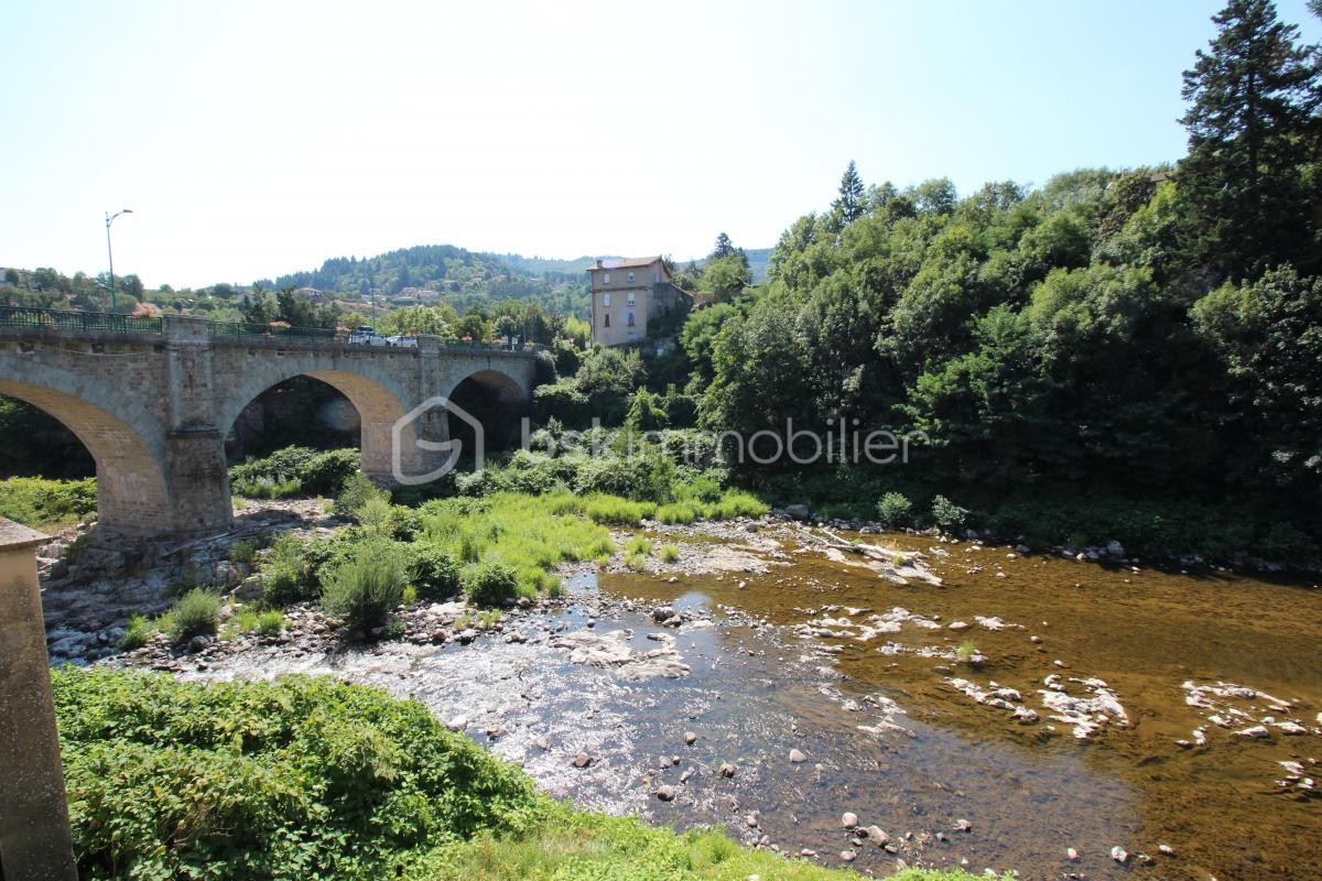 Location Appartement à le Cheylard 4 pièces