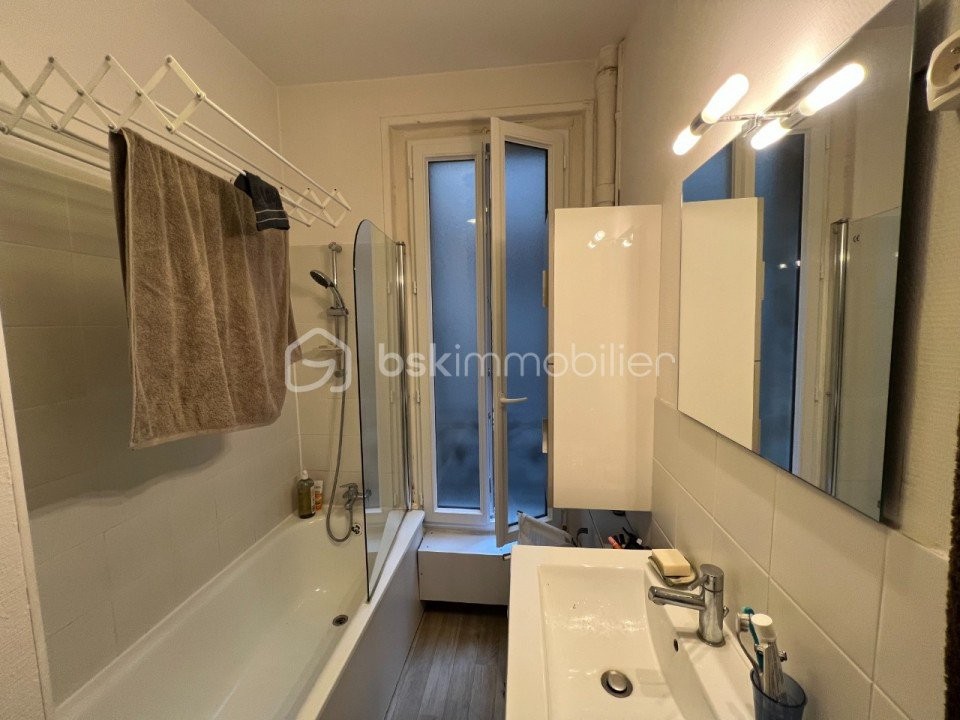 Vente Appartement à Paris Vaugirard 15e arrondissement 3 pièces