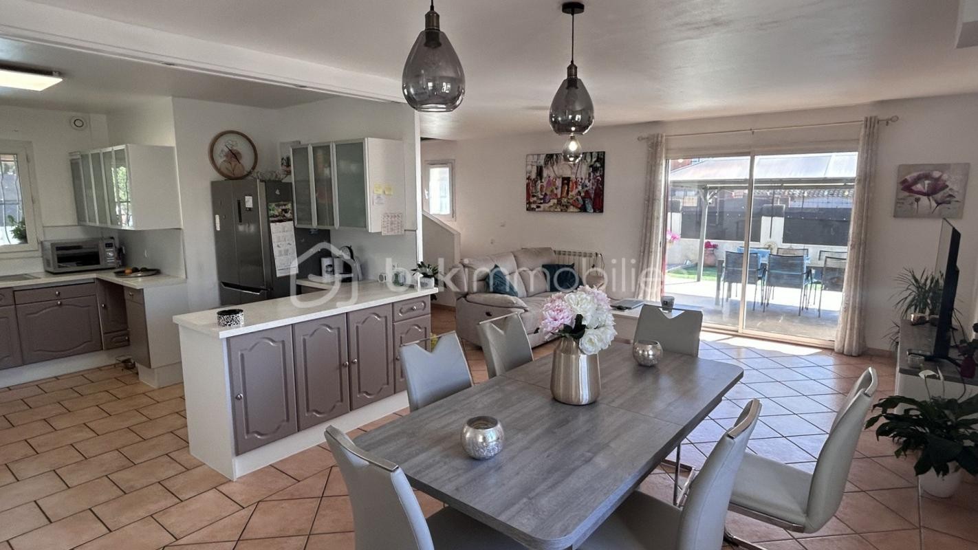 Vente Maison à Saint-Cyr-sur-Mer 6 pièces