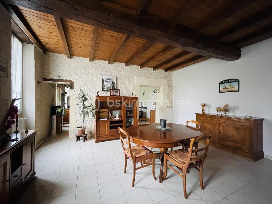 Vente Maison à Fontaines-d'Ozillac 9 pièces