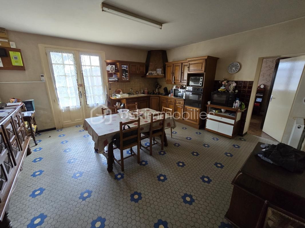 Vente Maison à Saint-Médard-de-Guizières 6 pièces