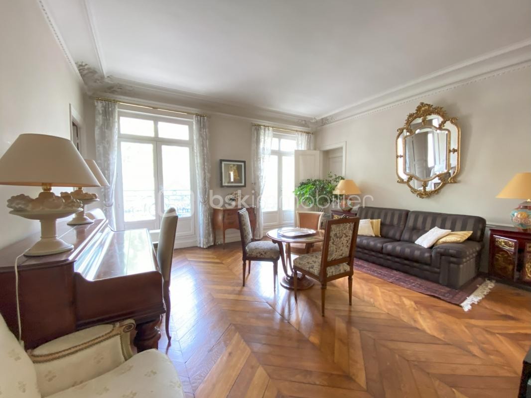 Vente Appartement à Paris Vaugirard 15e arrondissement 5 pièces