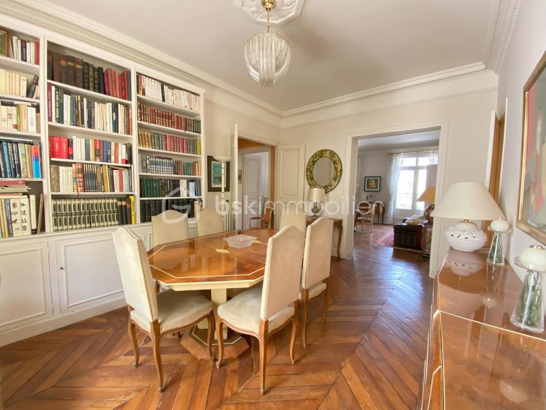 Vente Appartement à Paris Vaugirard 15e arrondissement 5 pièces