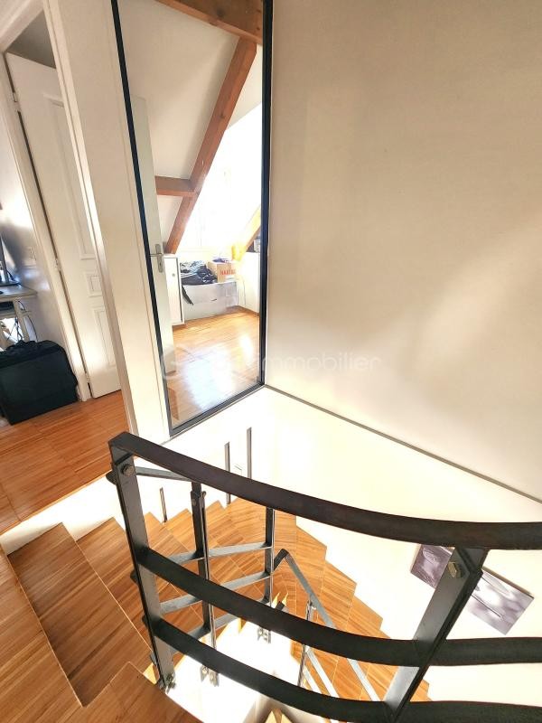 Vente Appartement à Paris Ménilmontant 20e arrondissement 5 pièces