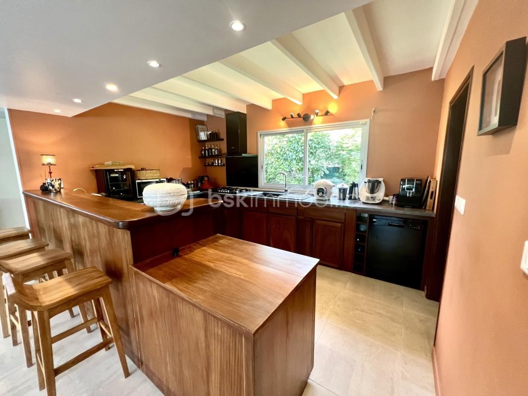 Vente Maison à Saint-Pierre 9 pièces