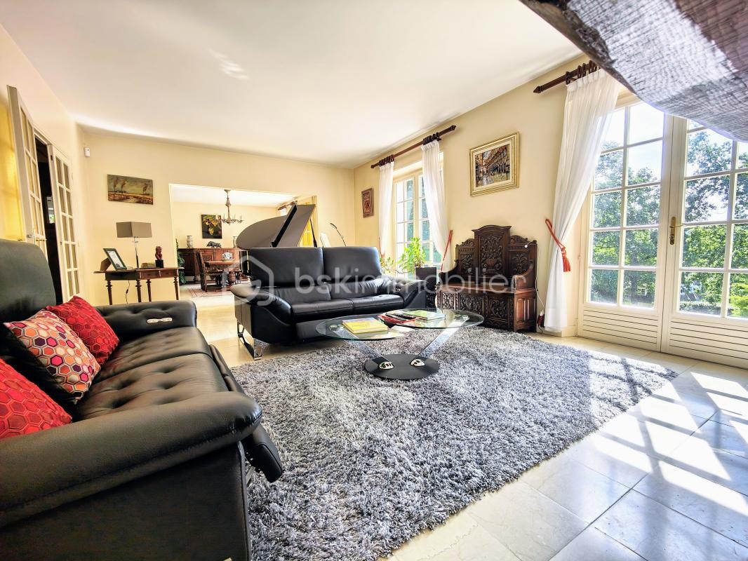 Vente Maison à Jouars-Pontchartrain 11 pièces