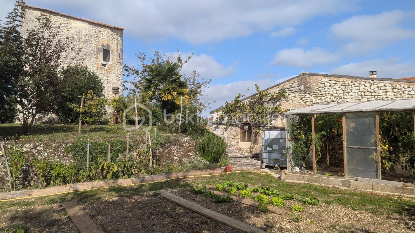 Vente Maison à Pont-l'Abbé-d'Arnoult 6 pièces