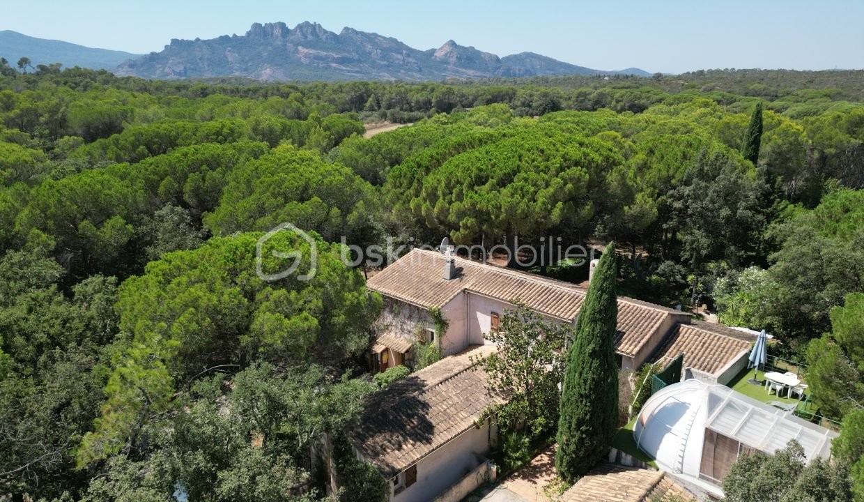 Vente Maison à Roquebrune-sur-Argens 10 pièces