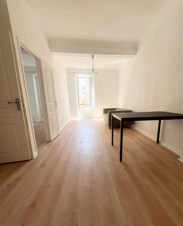 Location Appartement à Roquevaire 2 pièces