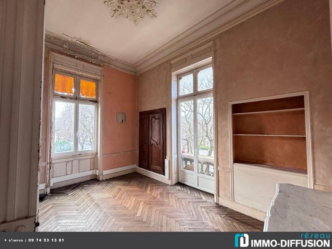 Vente Appartement à Nîmes 6 pièces