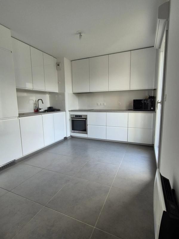 Vente Appartement à Marseille 15e arrondissement 3 pièces