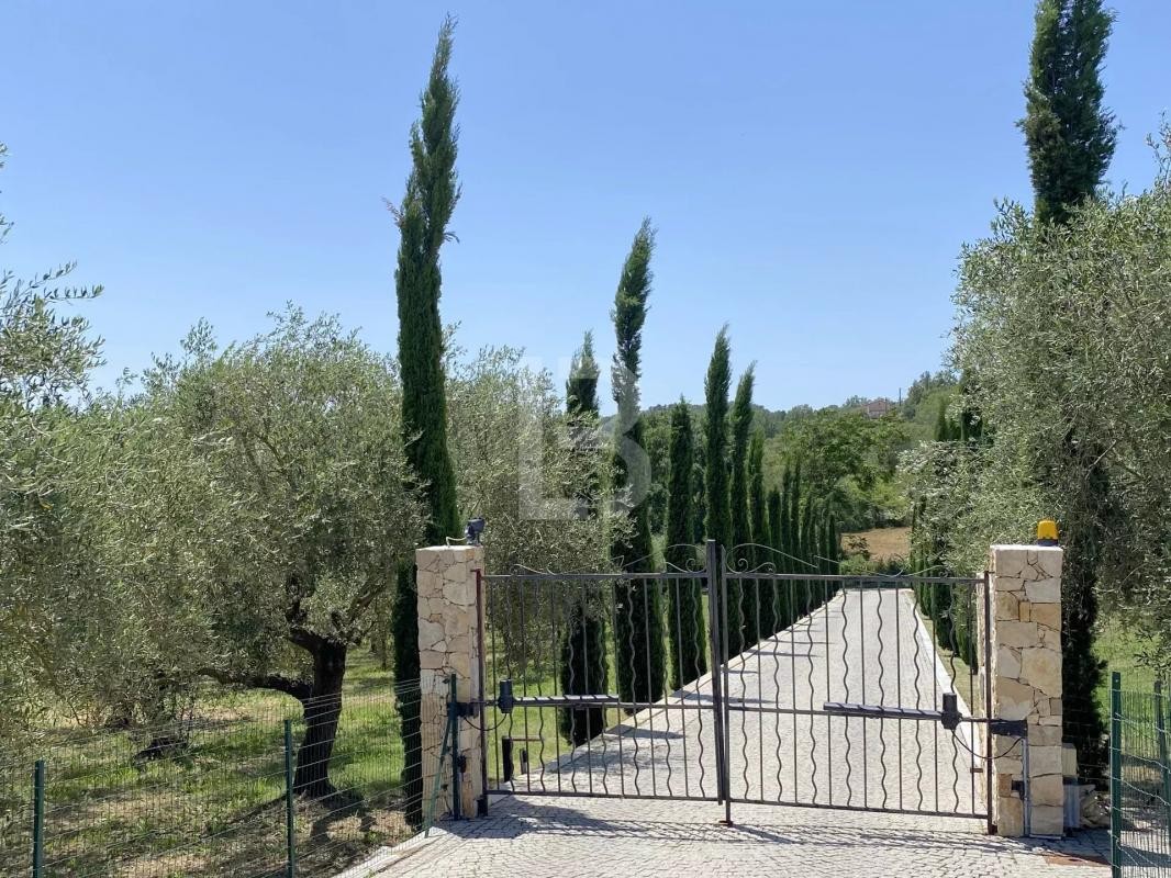 Vente Maison à Châteauneuf-Grasse 9 pièces