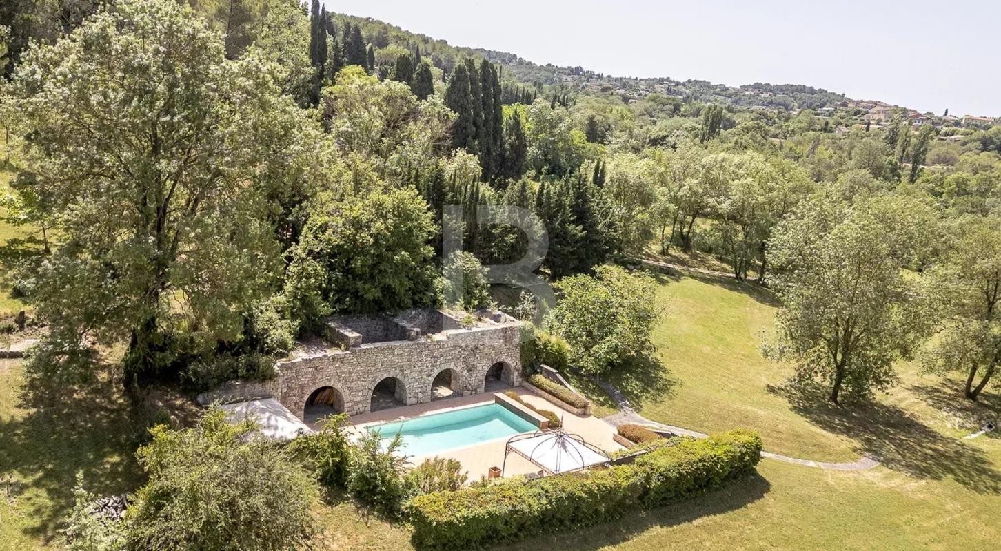 Vente Maison à Châteauneuf-Grasse 16 pièces