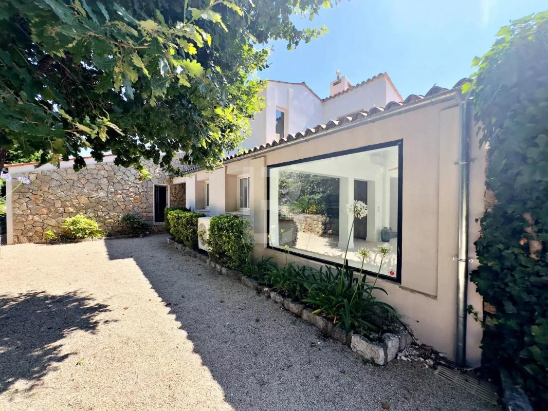 Vente Maison à Châteauneuf-Grasse 6 pièces