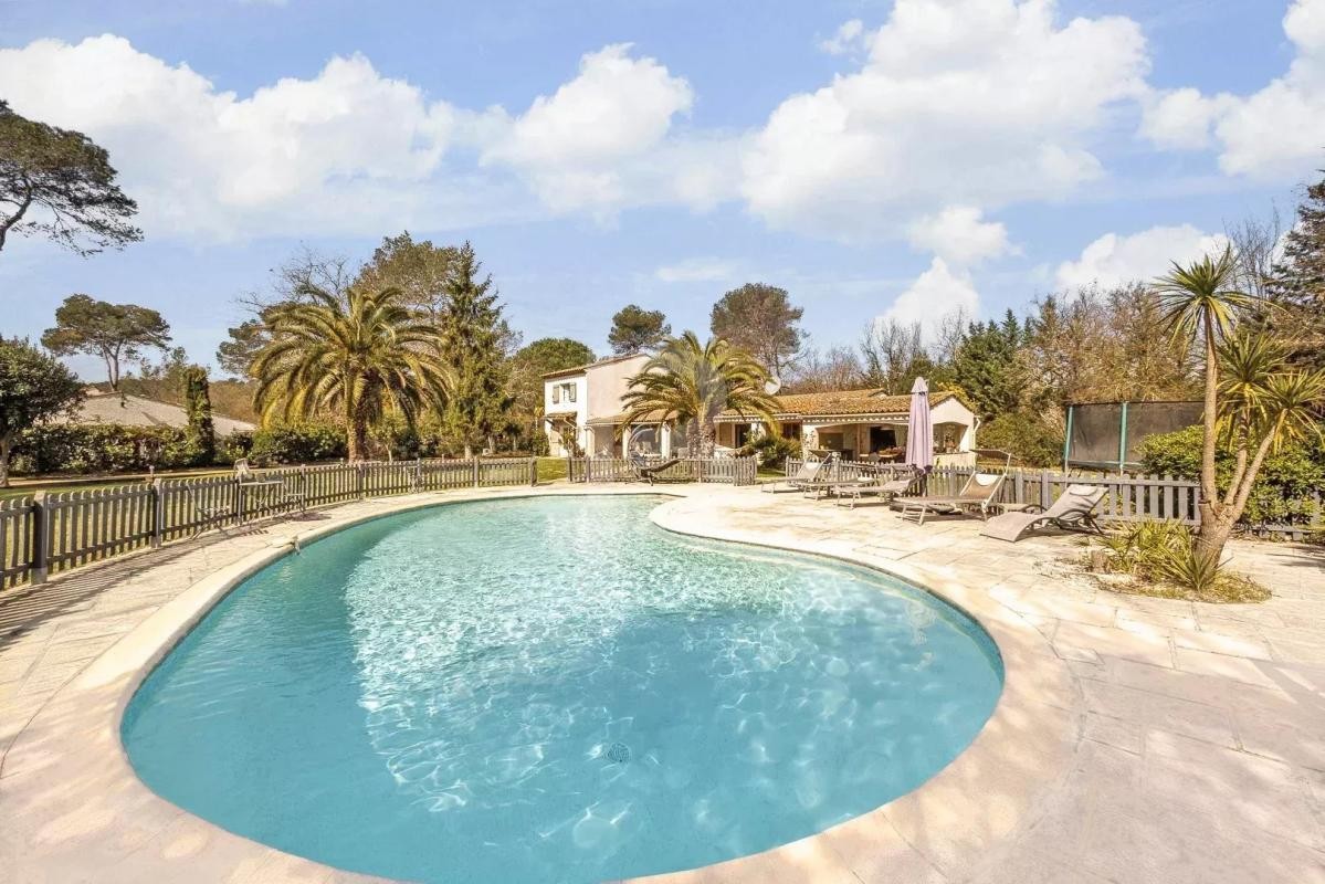 Vente Maison à Valbonne 8 pièces