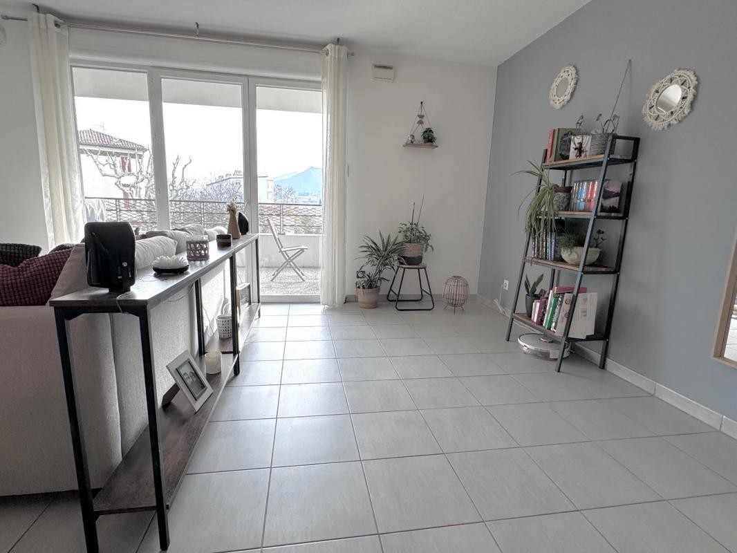 Vente Appartement à Marseille 11e arrondissement 3 pièces