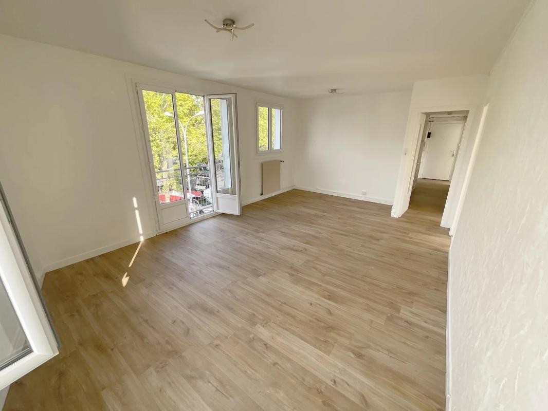 Vente Appartement à Sainte-Savine 5 pièces