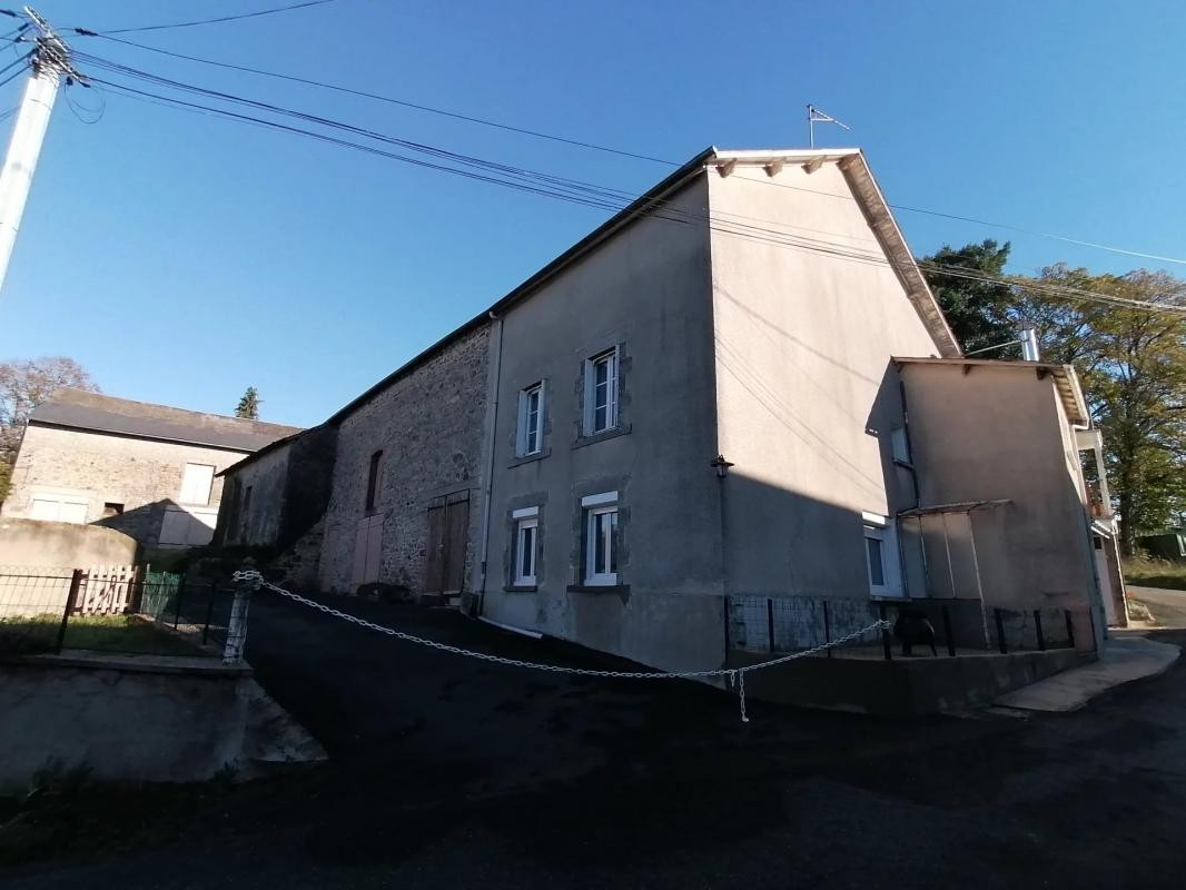 Vente Appartement à Saint-Priest-la-Feuille 5 pièces