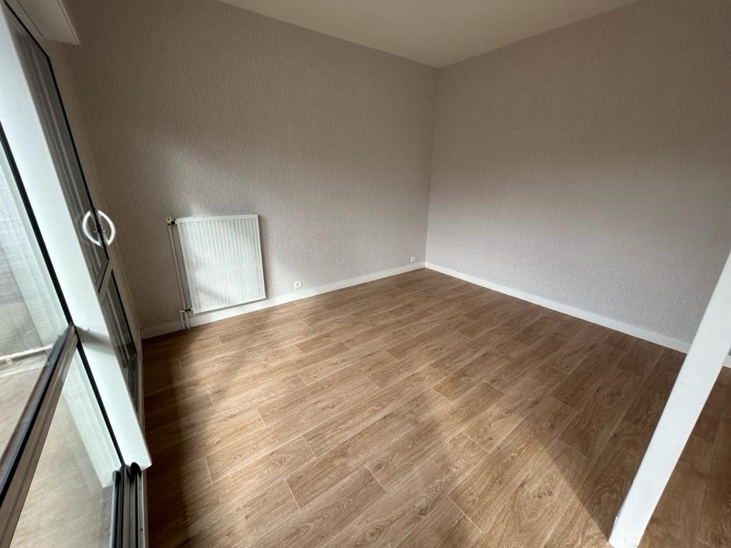 Location Appartement à la Châtre 5 pièces