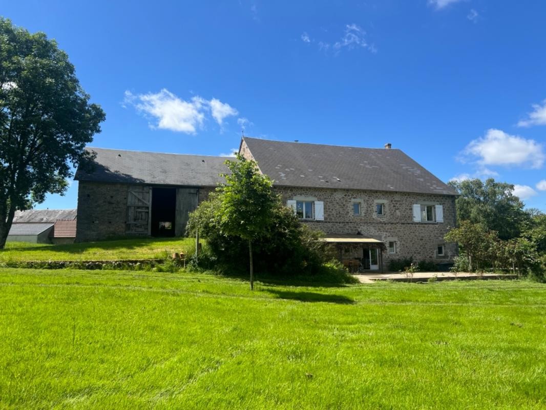 Vente Maison à Saint-Agnant-de-Versillat 9 pièces