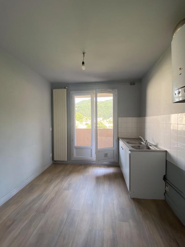 Vente Appartement à Saint-Martin-d'Hères 3 pièces