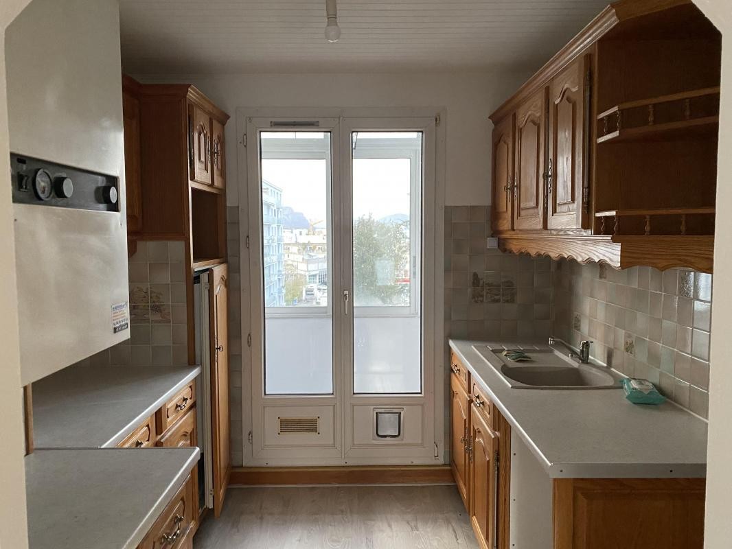 Location Appartement à Saint-Martin-d'Hères 3 pièces