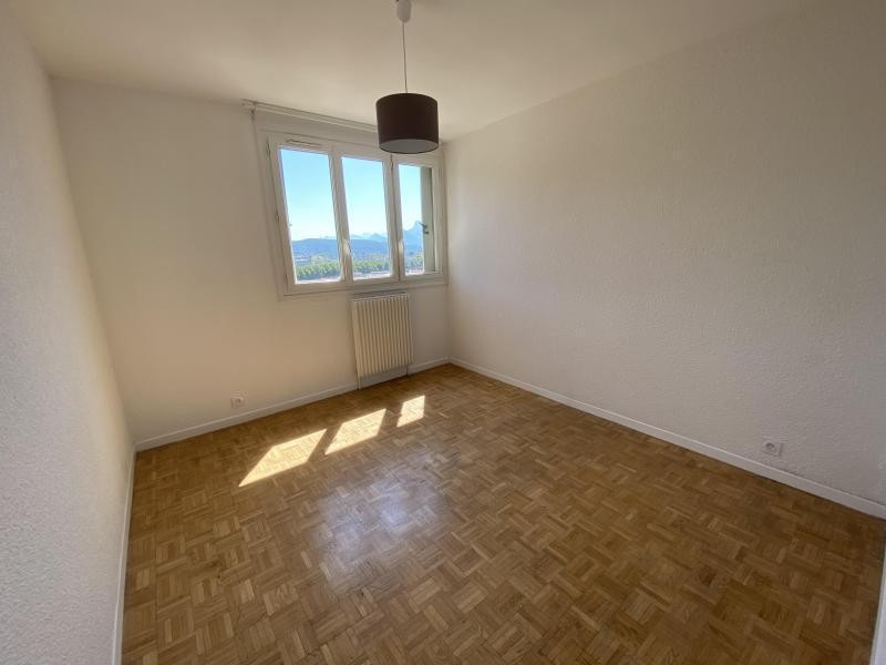 Location Appartement à Saint-Martin-d'Hères 4 pièces