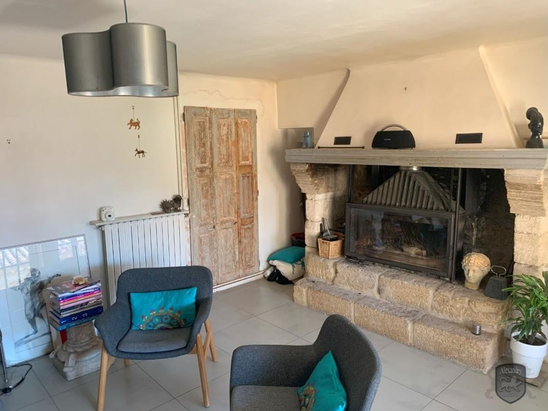 Vente Appartement à Pujaut 7 pièces