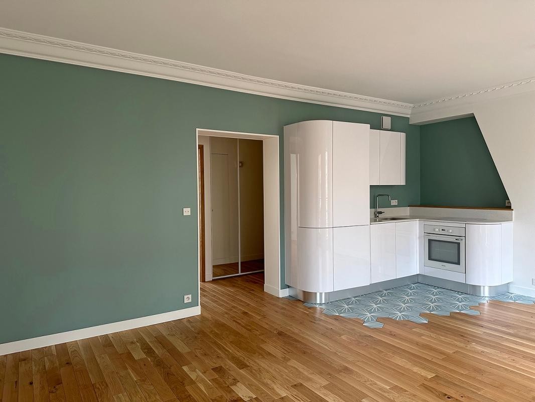 Vente Appartement à Paris Butte-Montmartre 18e arrondissement 2 pièces