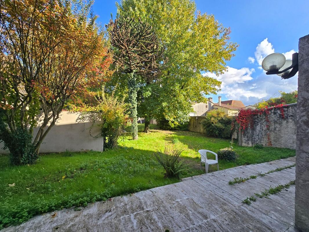 Vente Maison à Montpon-Ménestérol 9 pièces