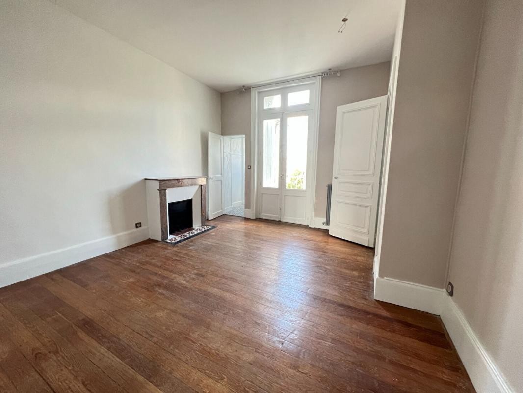 Vente Maison à Angoulême 8 pièces