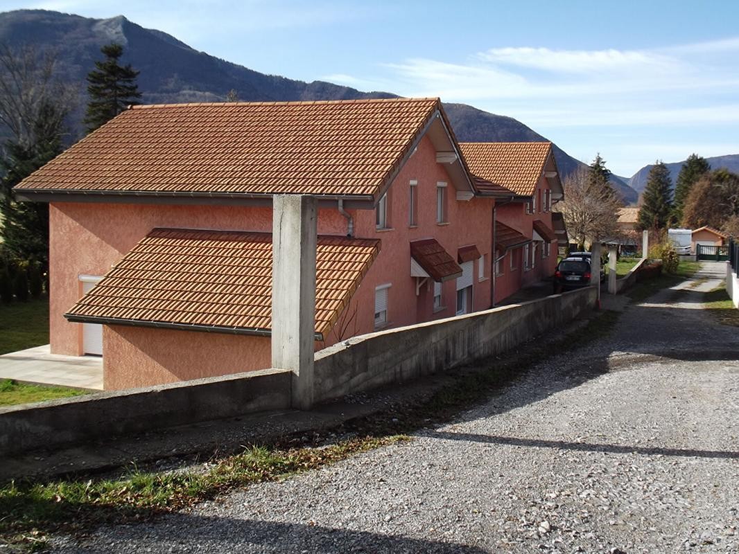 Vente Maison à la Roche-des-Arnauds 10 pièces