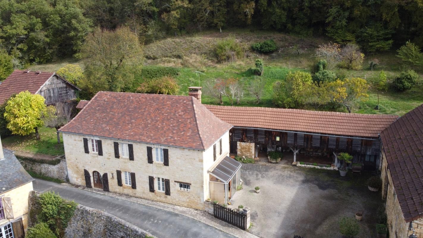 Vente Maison à Saint-Amand-de-Coly 6 pièces