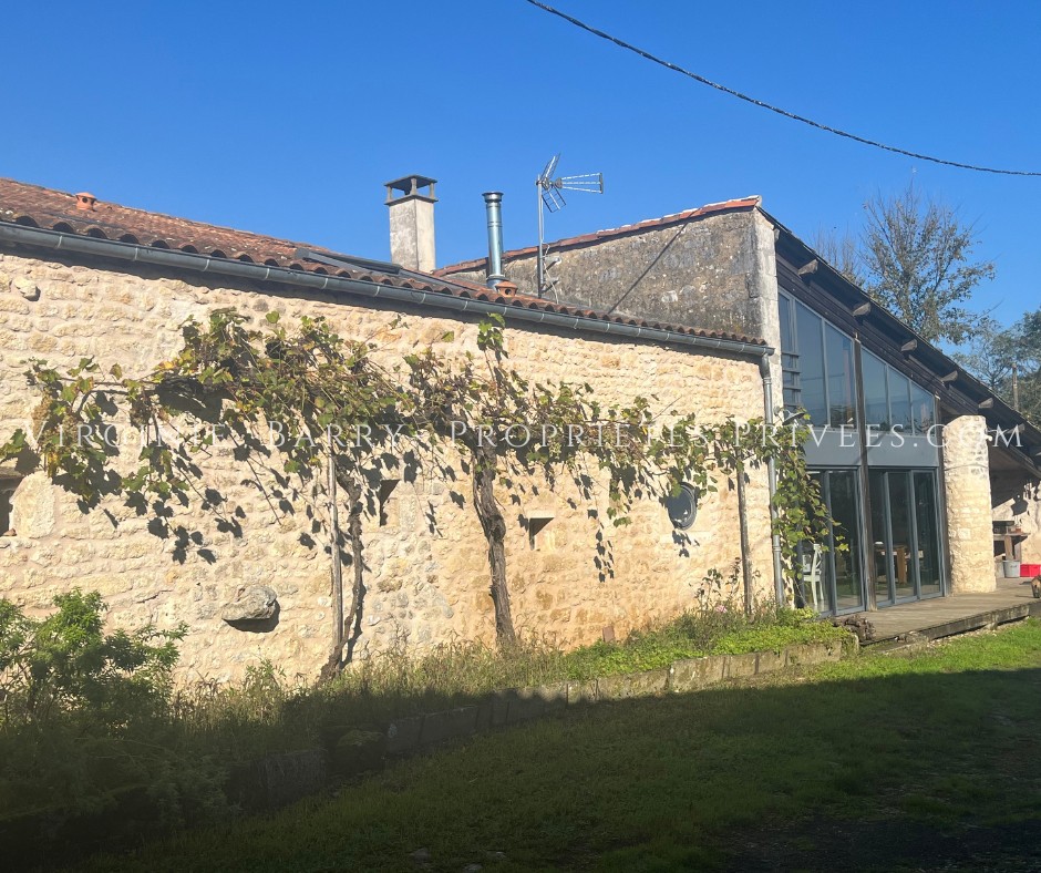 Vente Maison à Saint-Agnant 10 pièces