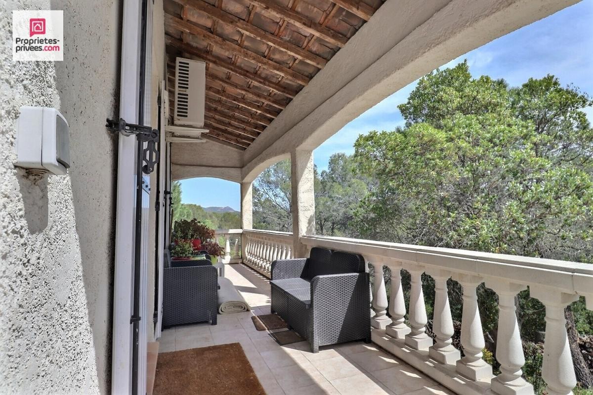 Vente Maison à Roquebrune-sur-Argens 7 pièces