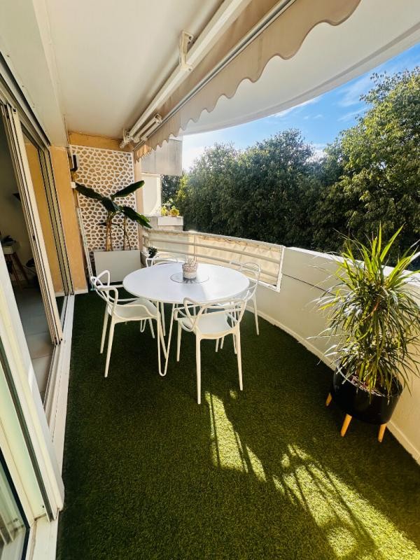 Vente Appartement à Marseille 8e arrondissement 3 pièces