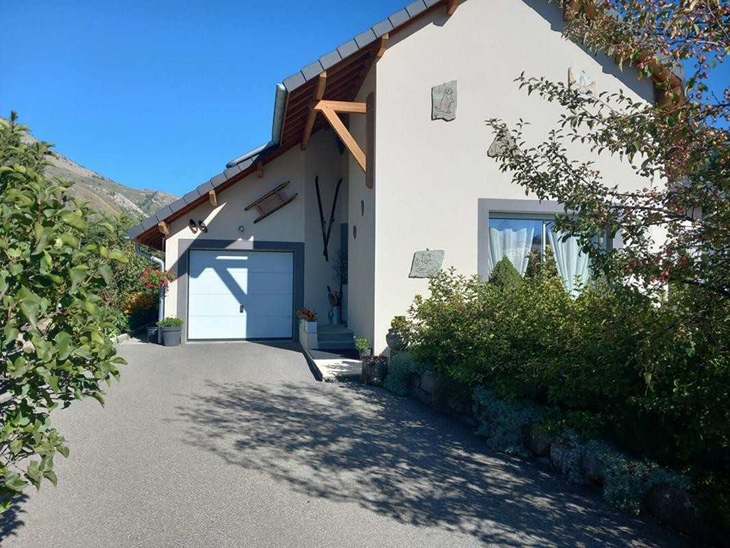 Vente Maison à Ancelle 3 pièces